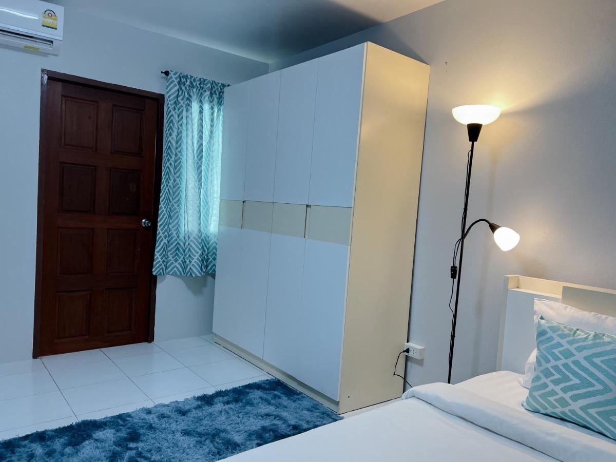 The 4 Blocks At Kata Noi Hotell Exteriör bild