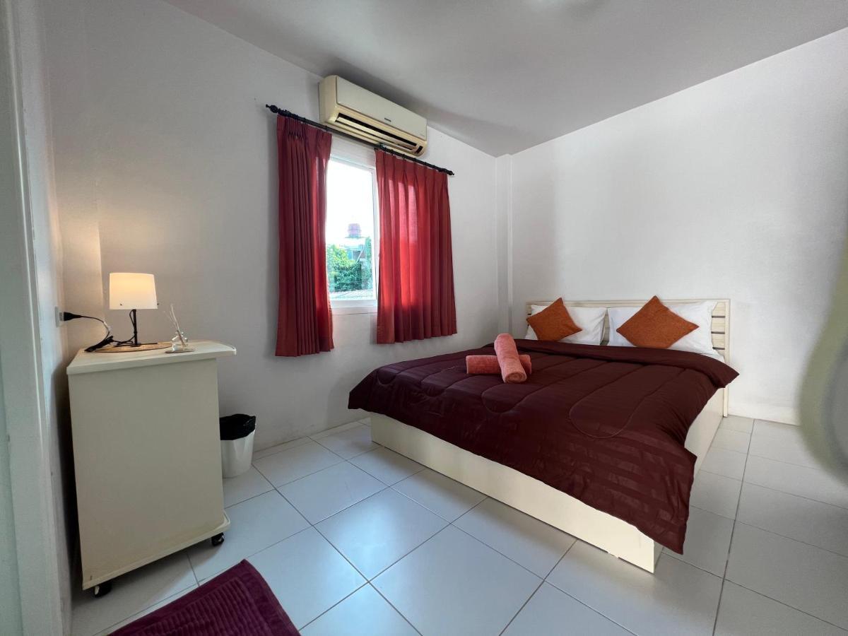 The 4 Blocks At Kata Noi Hotell Exteriör bild