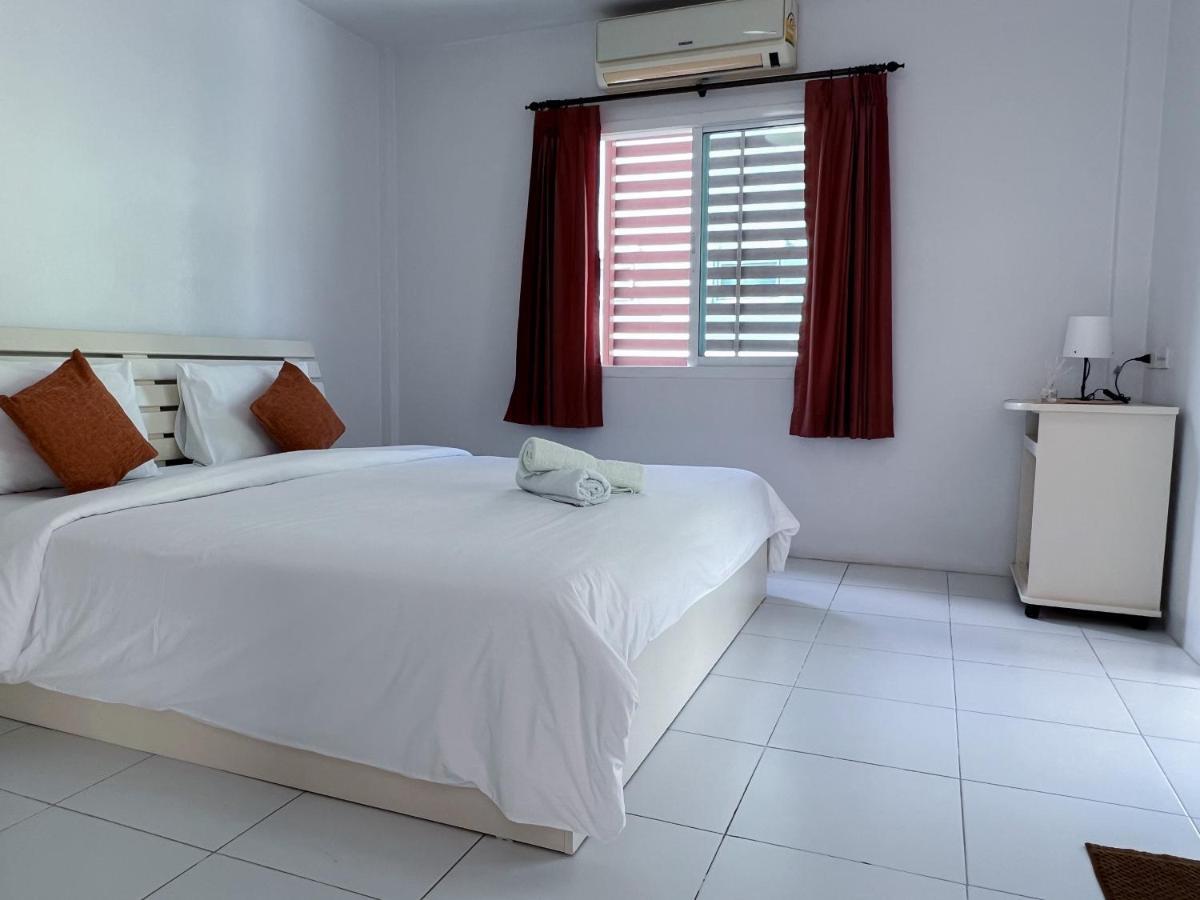The 4 Blocks At Kata Noi Hotell Exteriör bild