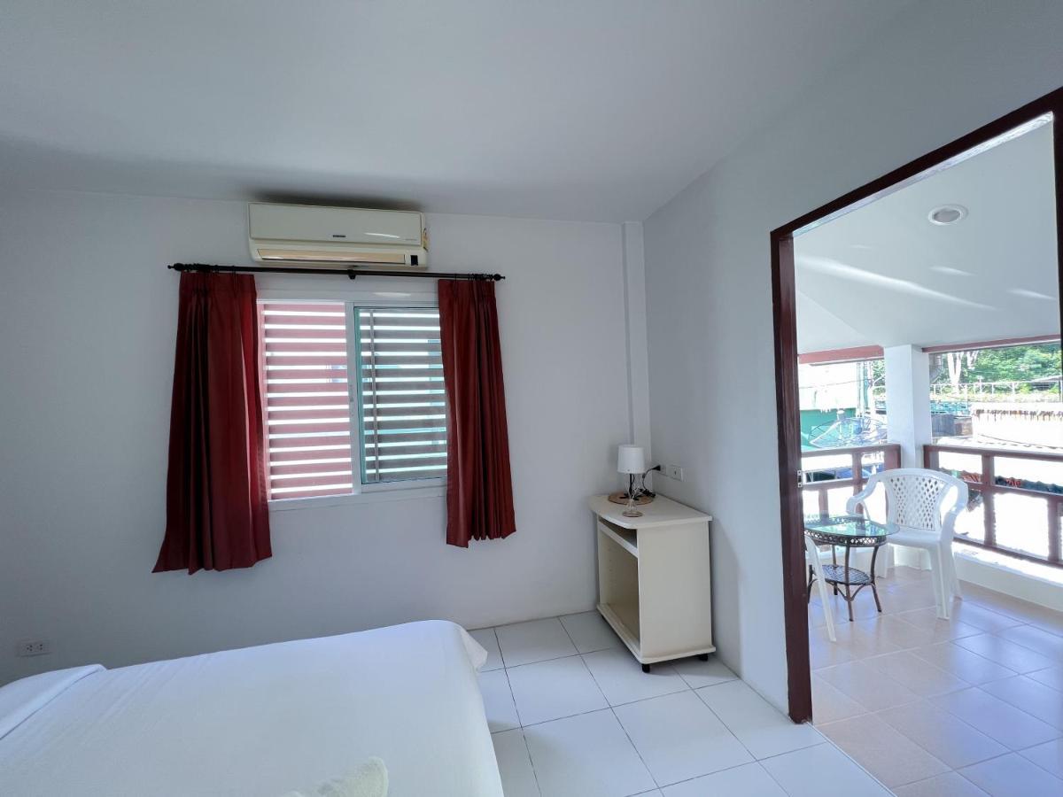 The 4 Blocks At Kata Noi Hotell Exteriör bild