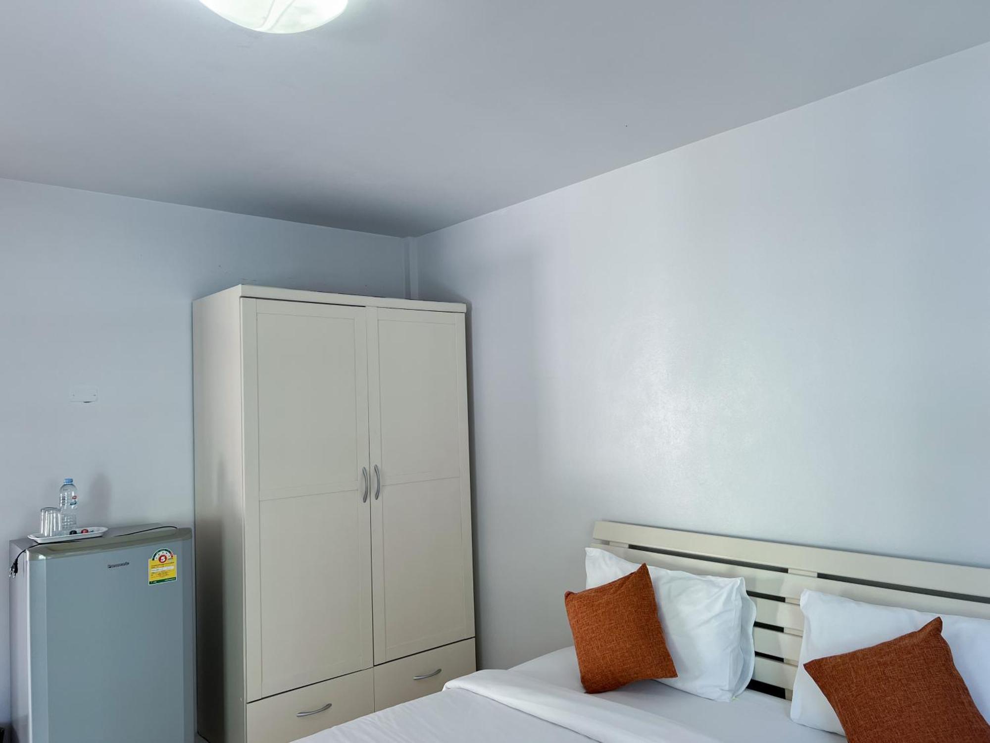 The 4 Blocks At Kata Noi Hotell Exteriör bild